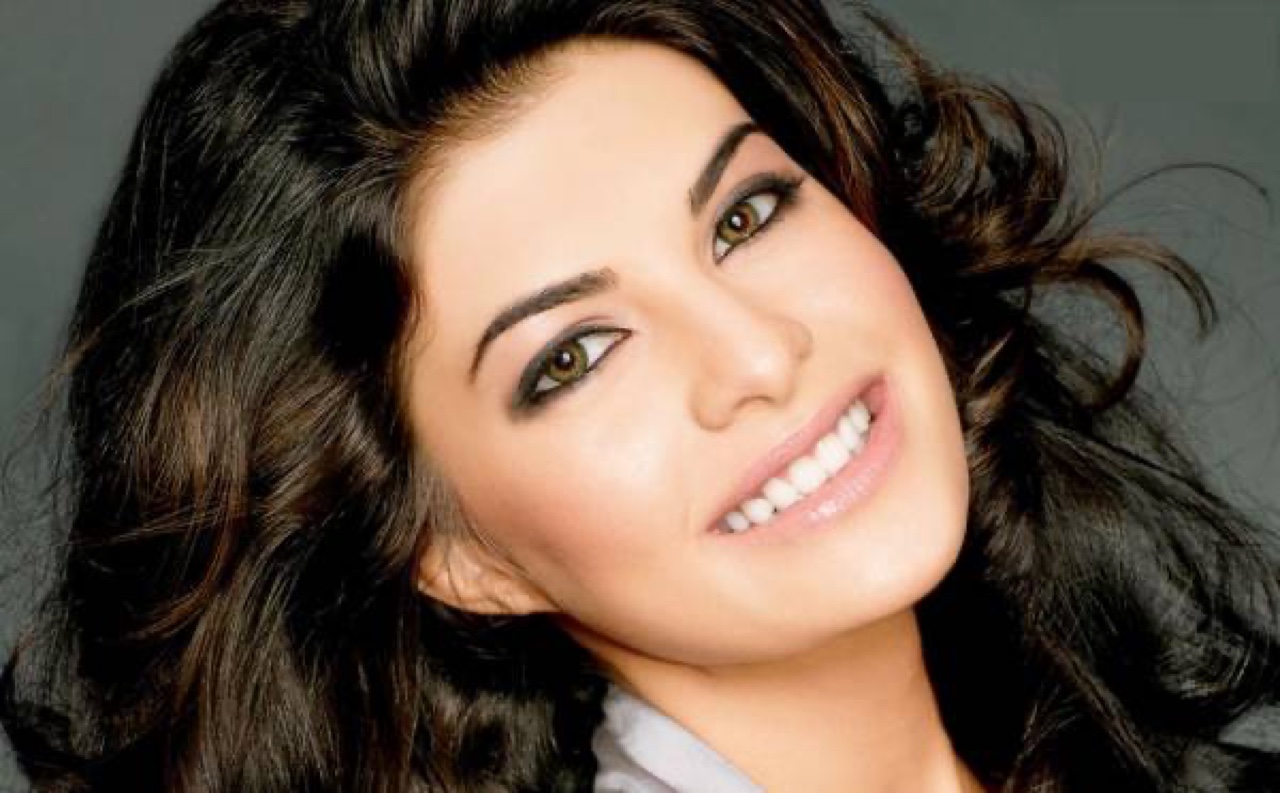 TR - Jacqueline Fernandez small