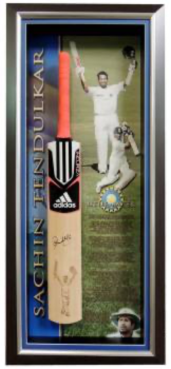 bats - sachin tendulkar bat small
