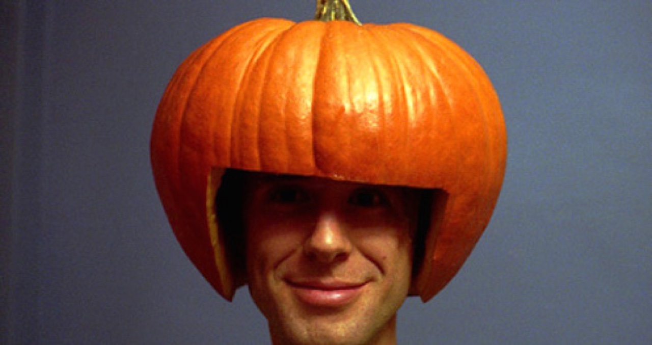 melvin durai - pumpkin_helmet (1)